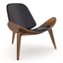 CH07 Shell Chair, Noyer laqué naturel, Cuir noir