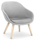 Chaise About A Lounge Chair Low AAL 82, Hallingdal - gris clair, Chêne savonné, Avec coussin d'assise
