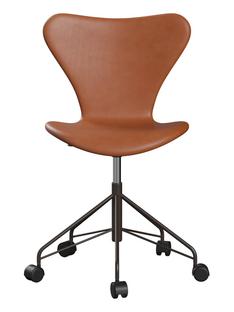 Série 7 Chaise de bureau pivotante 3117 / 3217 Rembourrage intégral Sans accotoirs|Cuir Grace walnut|Brown bronze