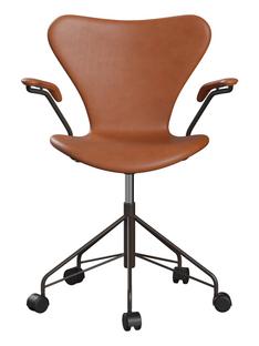Série 7 Chaise de bureau pivotante 3117 / 3217 Rembourrage intégral Avec accotoirs|Cuir Grace walnut|Brown bronze