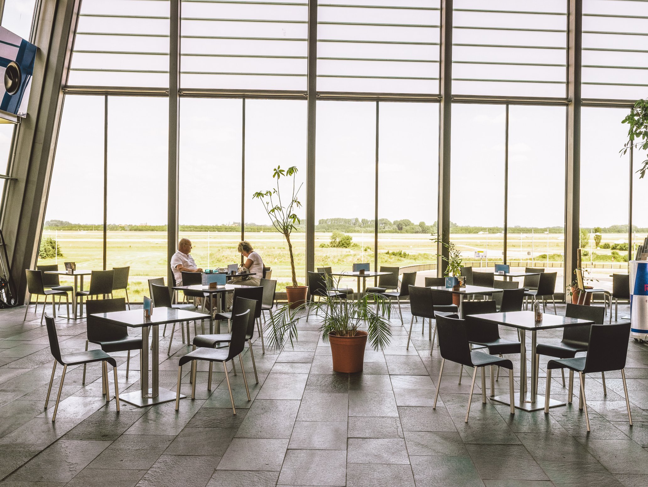 USM Airport Halle-Leipzig – espace restauration