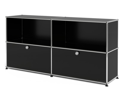 Meuble de rangement Sideboard L USM Haller, personnalisable Noir graphite RAL 9011|Ouvert|Avec 2 portes abattantes