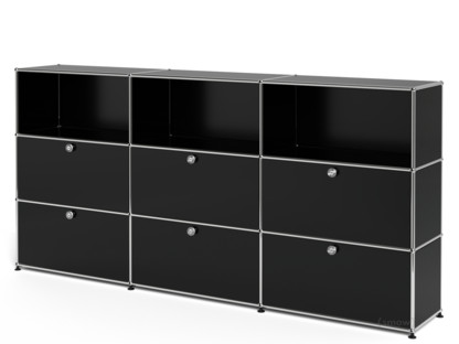 Meuble mixte Highboard XL USM Haller, personnalisable Noir graphite RAL 9011|Ouvert|Avec 3 portes abattantes|Avec 3 portes coulissantes