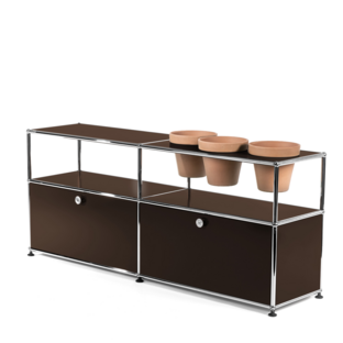 Meuble Sideboard USM Haller pour plantes Marron USM|Avec 2 portes abattantes|Avec 3 pots sur la droite|Terre cuite