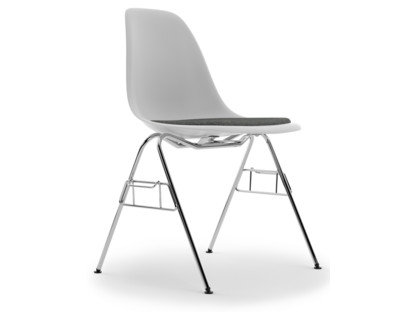 Eames Plastic Side Chair RE DSS Coton blanc|Avec coussin d'assise|Nero / ivoire|Avec liaison de rangée (DSS)
