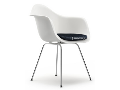 Eames Plastic Armchair RE DAX Blanc|Avec coussin d'assise|Bleu foncé / ivoire|Version standard - 43 cm|Chromé