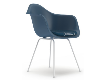 Eames Plastic Armchair RE DAX Bleu océan|Avec coussin d'assise|Bleu océan / gris foncé|Version standard - 43 cm|Revêtement blanc