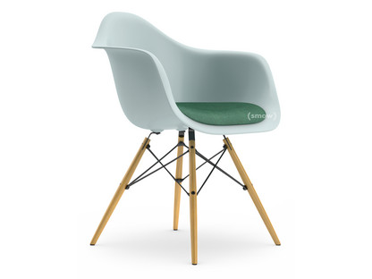 Eames Plastic Armchair RE DAW Gris bleuté|Avec coussin d'assise|Menthe / forêt|Version standard - 43 cm|Frêne tons miel