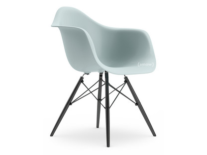 Eames Plastic Armchair RE DAW Gris bleuté|Sans rembourrage|Sans rembourrage|Version standard - 43 cm|Érable noir