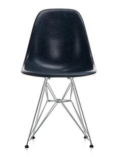 Eames Fiberglass Chair DSR 