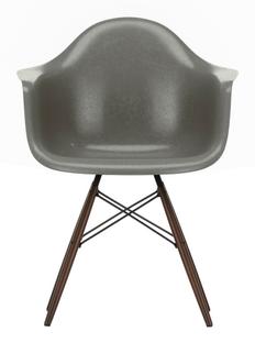 Eames Fiberglass Armchair DAW Eames raw umber|Érable foncé