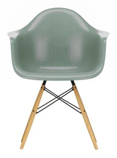 Eames Fiberglass Armchair DAW Eames sea foam green|Frêne tons miel