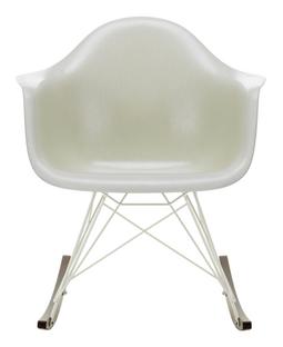 Eames Fiberglass Armchair RAR Eames parchment|Blanc|Érable foncé