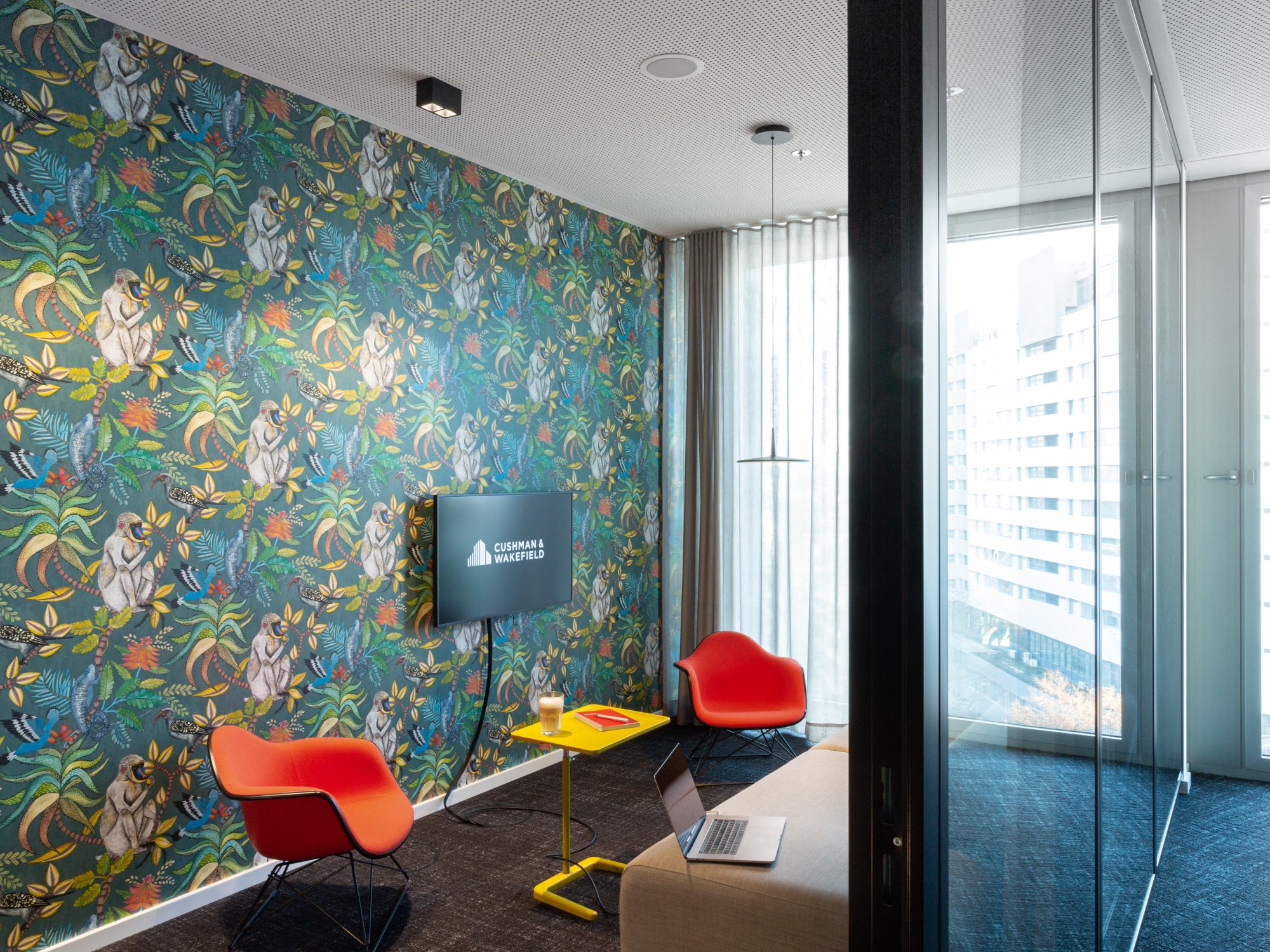 Bureau Cushman & Wakefield, espace de réunions "singe"