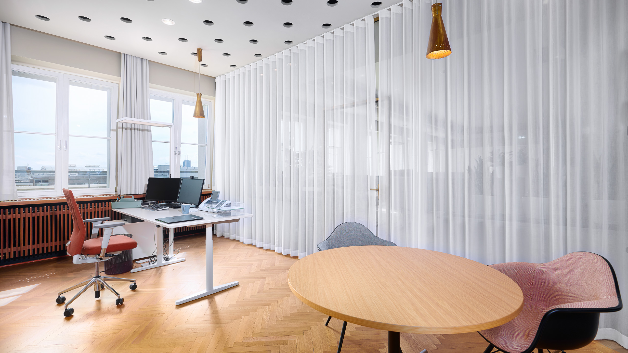 Bureau au design ouvert pour ZDH
