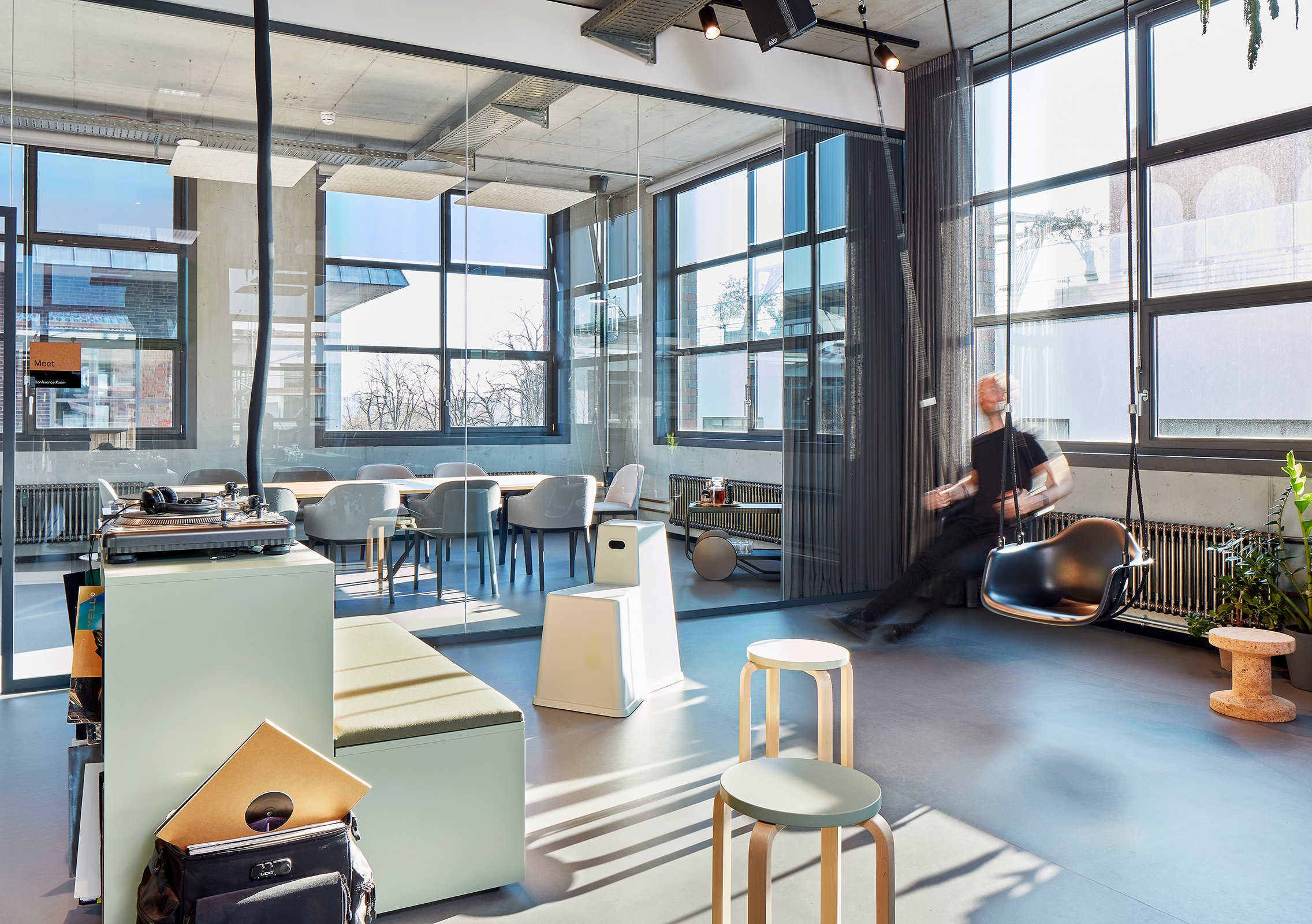 Das Büro als Treffpunkt