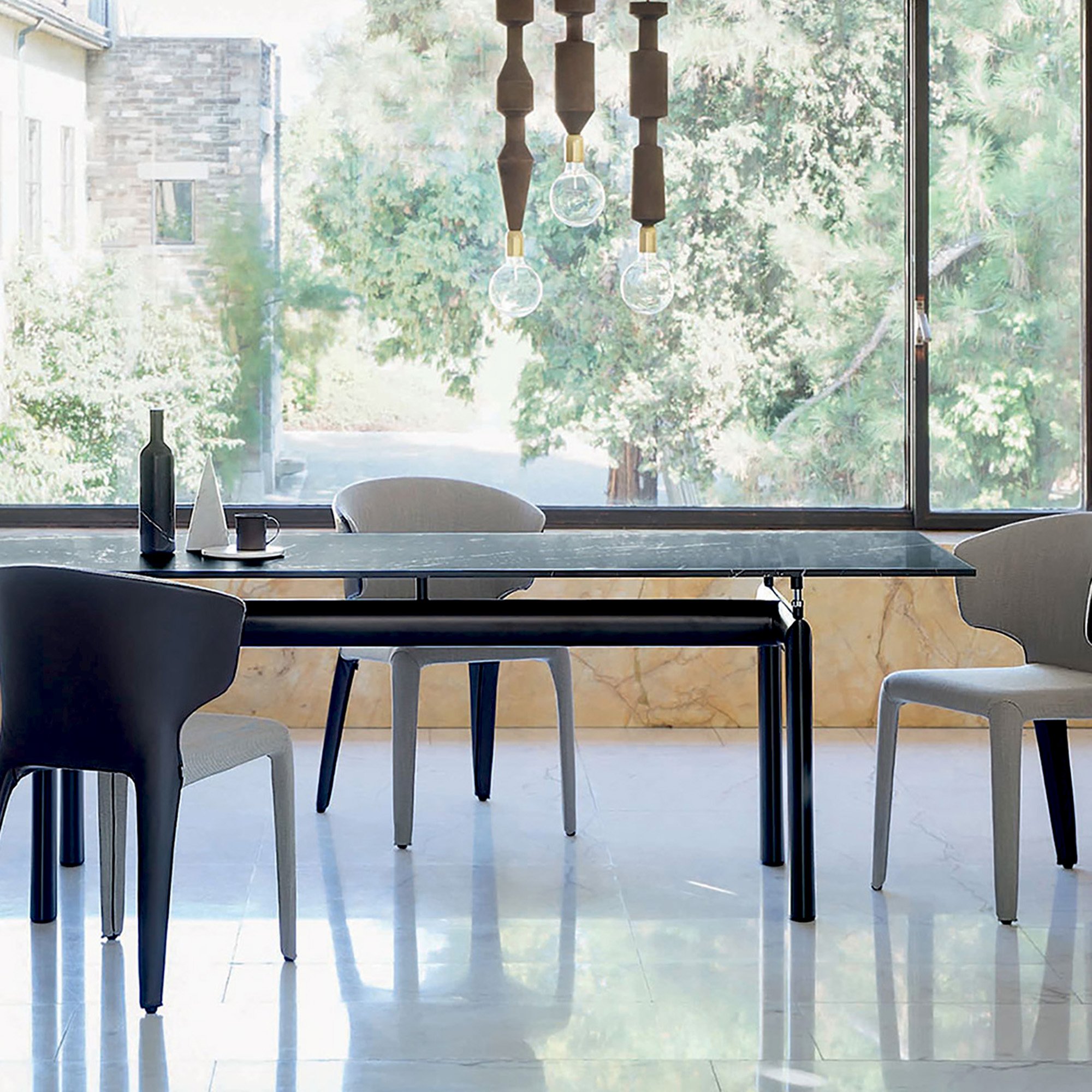 【展示美品】 Cassina LC6 6 TABLE TUBE D’AVION 6 Table tube d'avion | Cassina | de Le Corbusier, Pierre Jeanneret