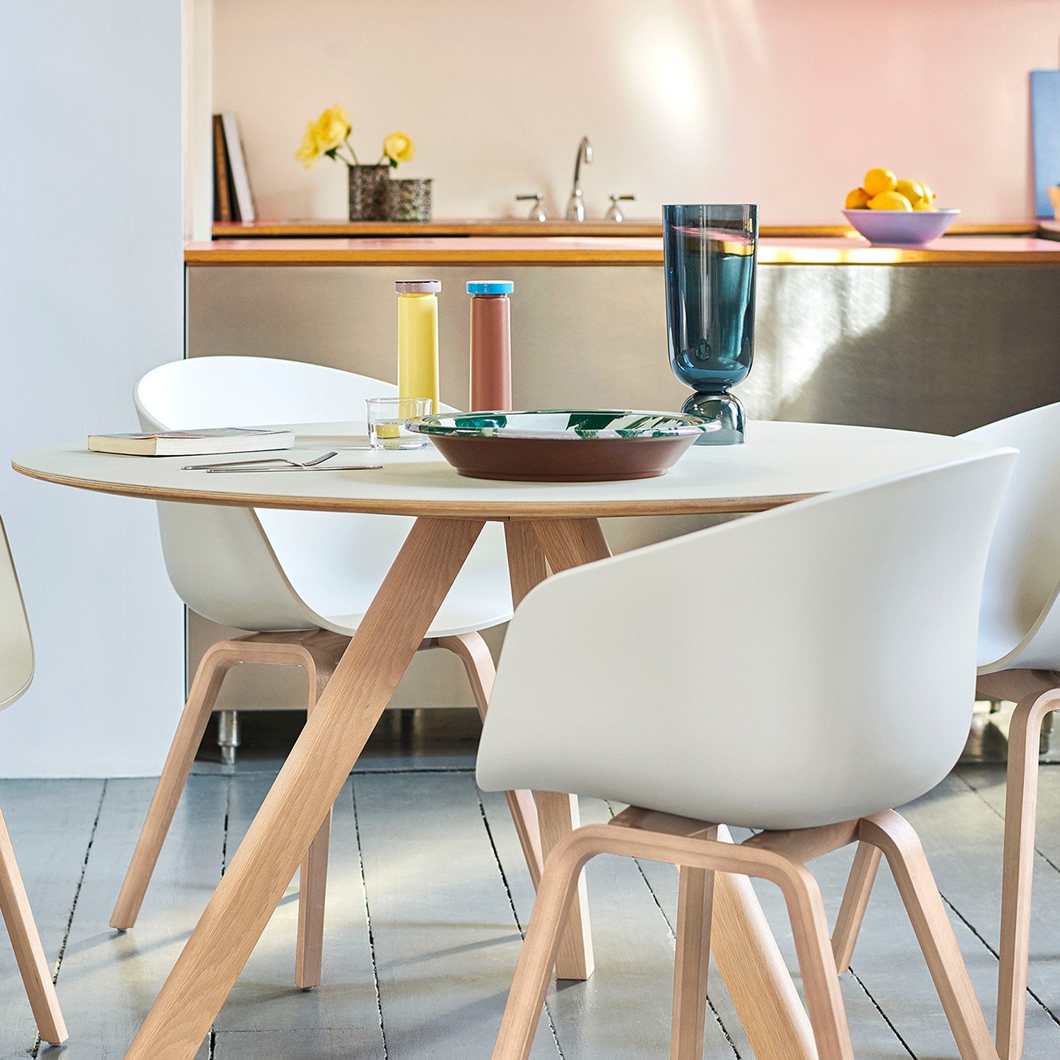 HAY CPH 20 ROUND / Φ120 x H74 HAY COPENHAGUE CPH 20 ROUND Φ120 x H74 Copenhague round table