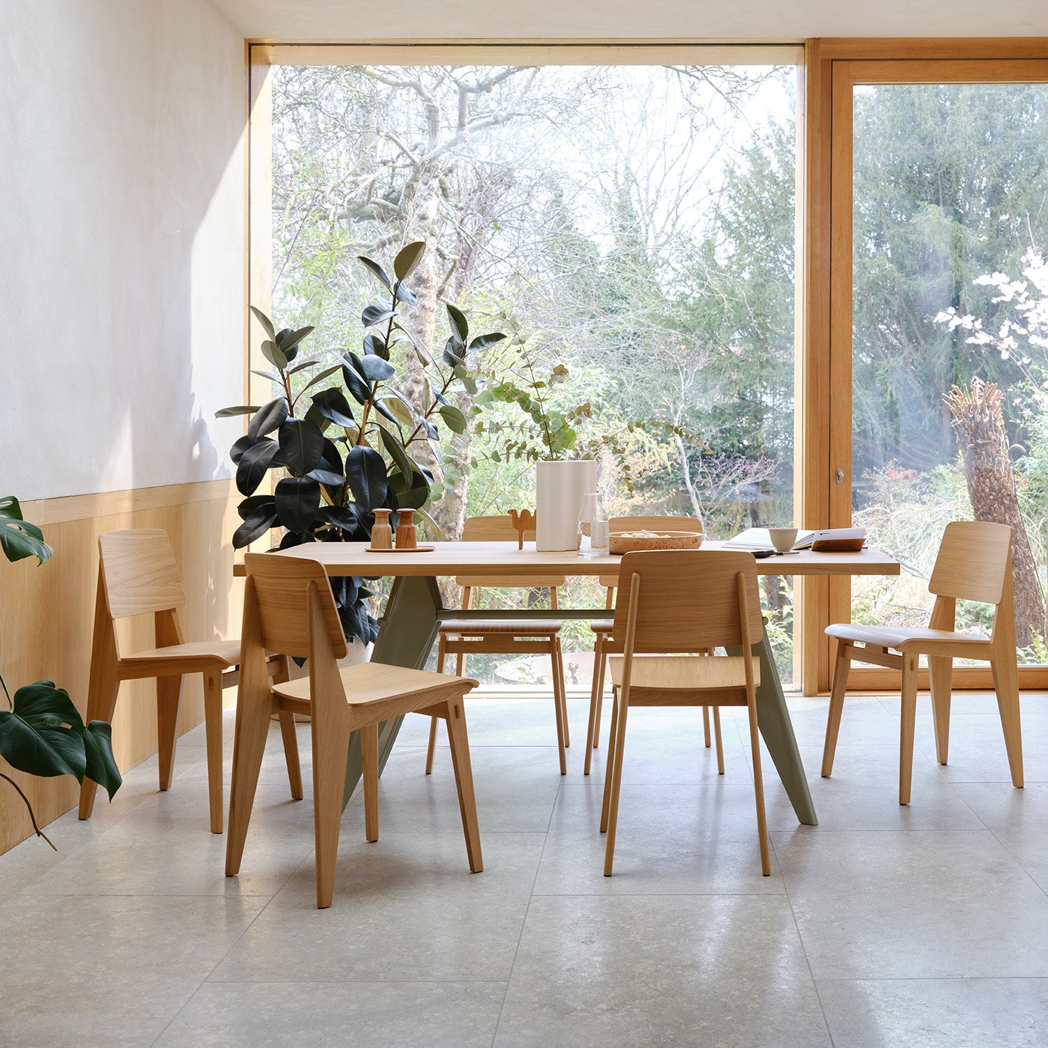 Chaise Tout Bois | Vitra | de Jean Prouvé, 1941 - Original chez smow