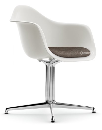 Eames Plastic Armchair DAL, Blanc RE, Avec coussin d'assise, Gris chaud / marron marais, Aluminium poli, Nouvelle hauteur d'assise (43,0 cm)